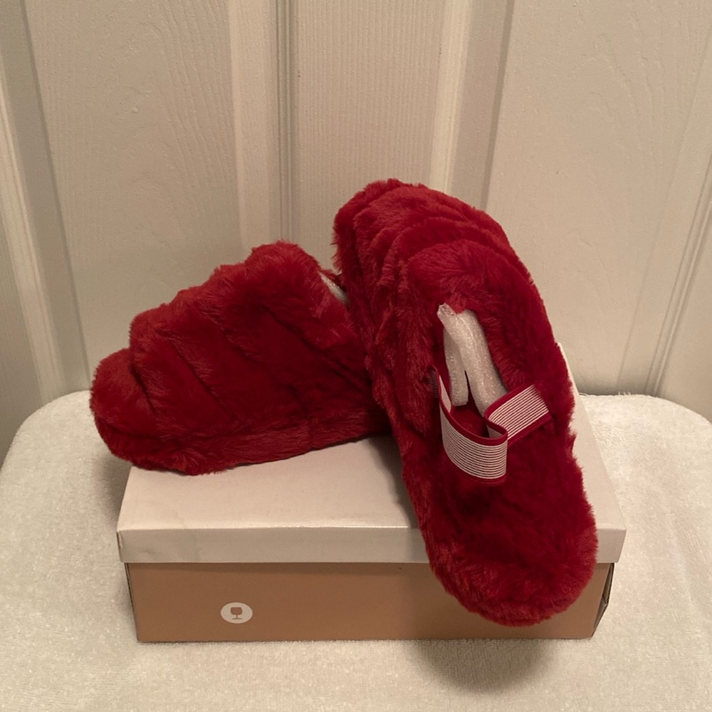 Brand New Miss Morei Red Open Toe Slippers…size 10